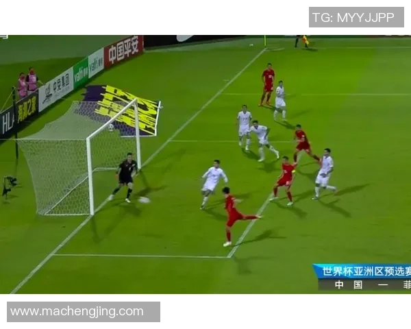 重庆足球队强势崛起荣登足球状态排行榜第二名引发热议